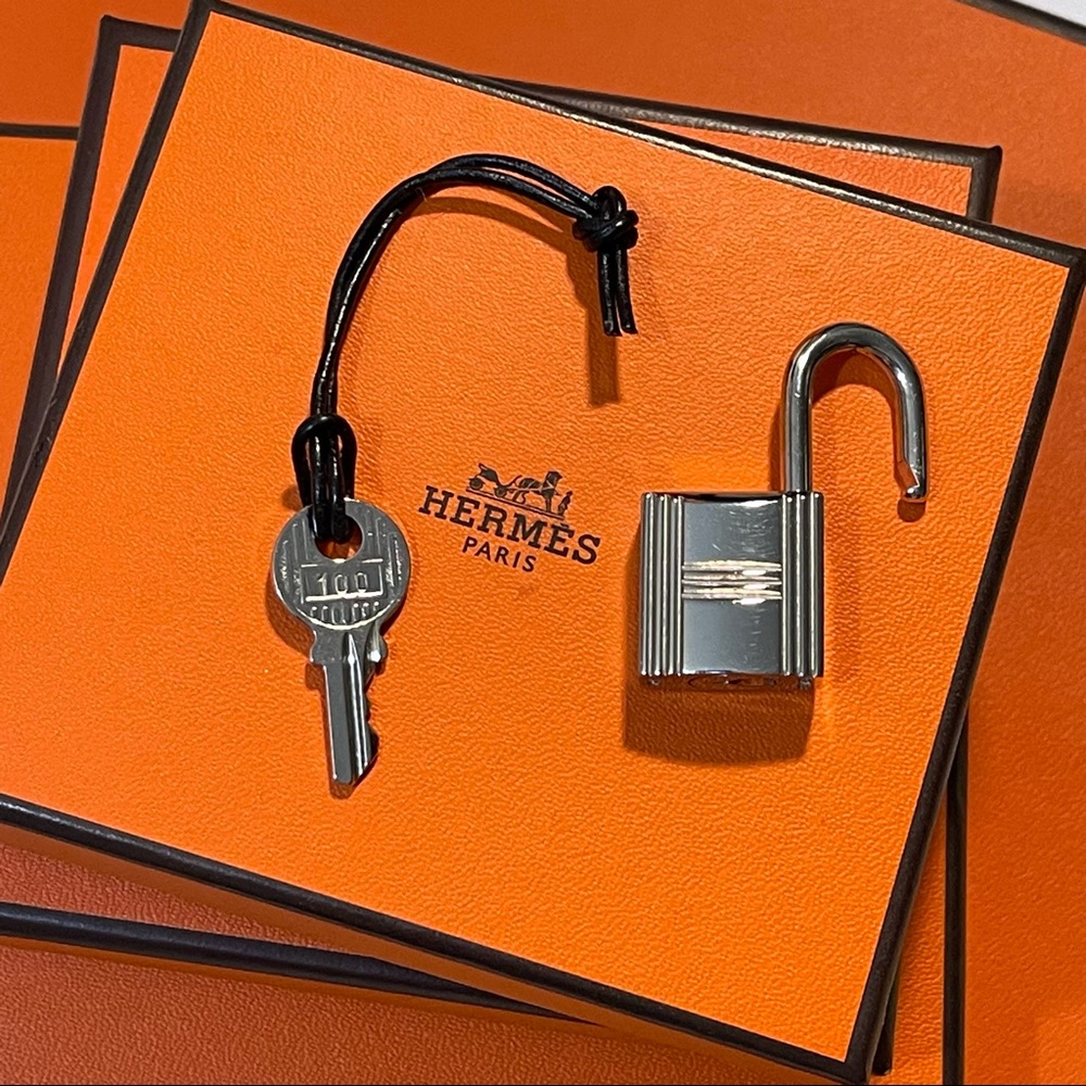 Hermès Palladium Cadena Padlock & Key #100 - Picture 8 of 14